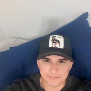 Meet your Posher, Chema andres